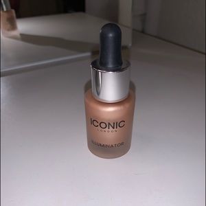 Iconic London Illuminator Highlighter